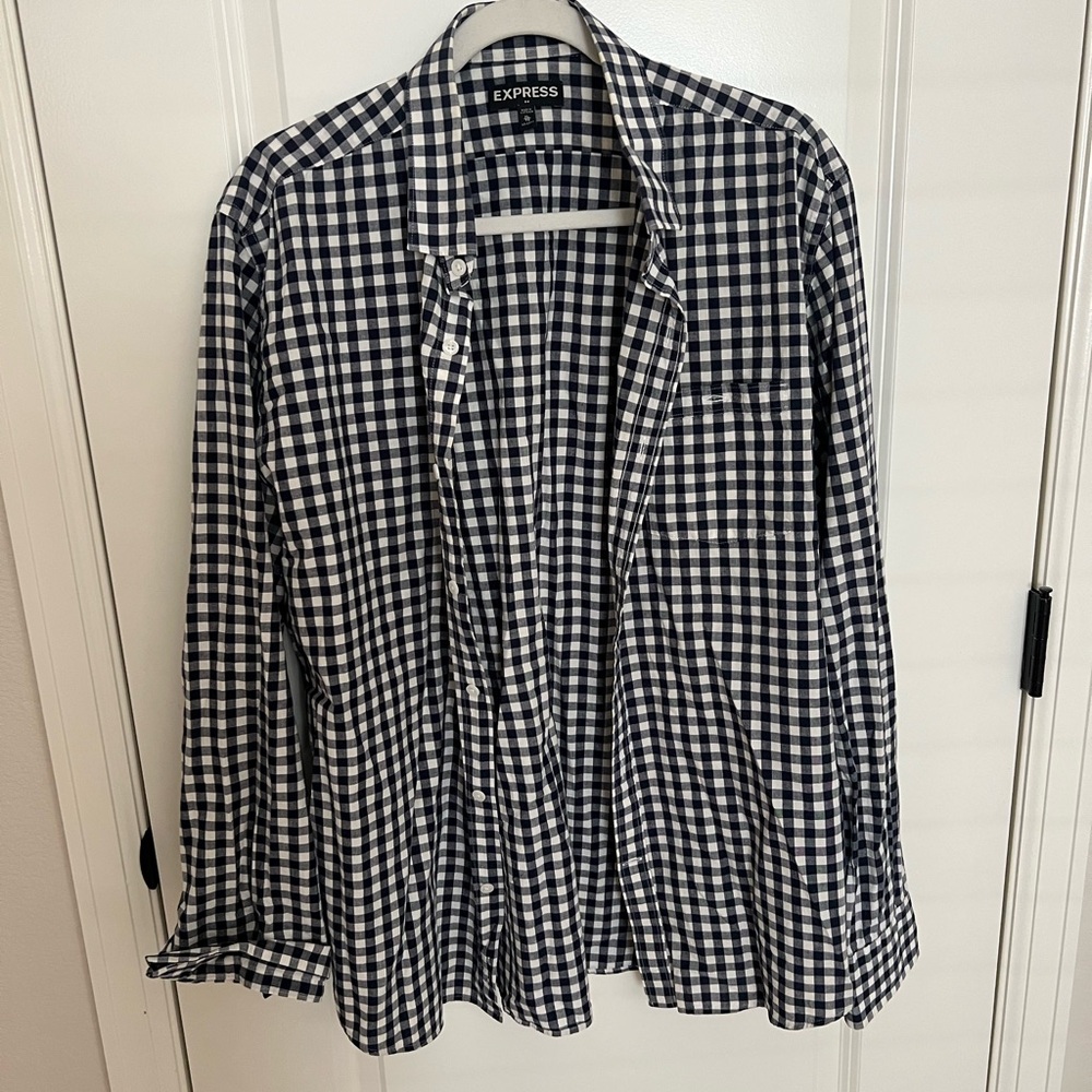 Express Men’s Checkered Navy and White